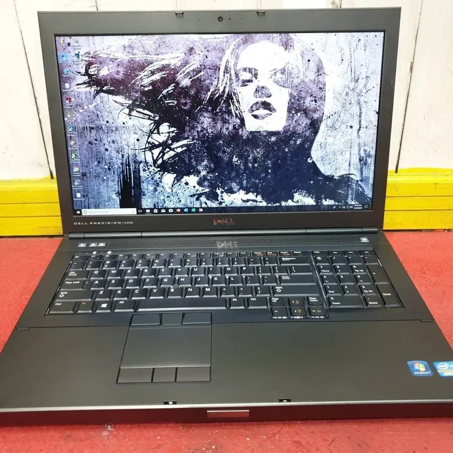Dell Precision i7 NVIDIA RAM 8GB SSD 128GB BEKAS /SECOND