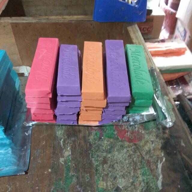 

Coklat block warna