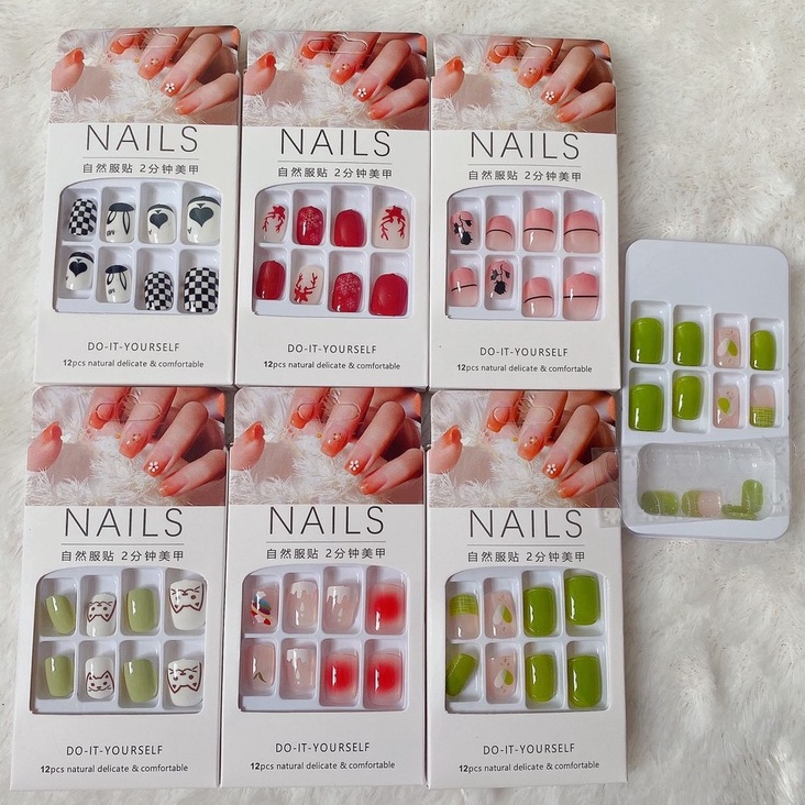 KUKU PALSU ANEKA MOTIF DAN WARNA PERBOX ISI 12 Kuku Palsu FREE LEM Motif Kartun Fake Nail Karakter Manicure Nail Stickers Wedding Pengantin Murah Import