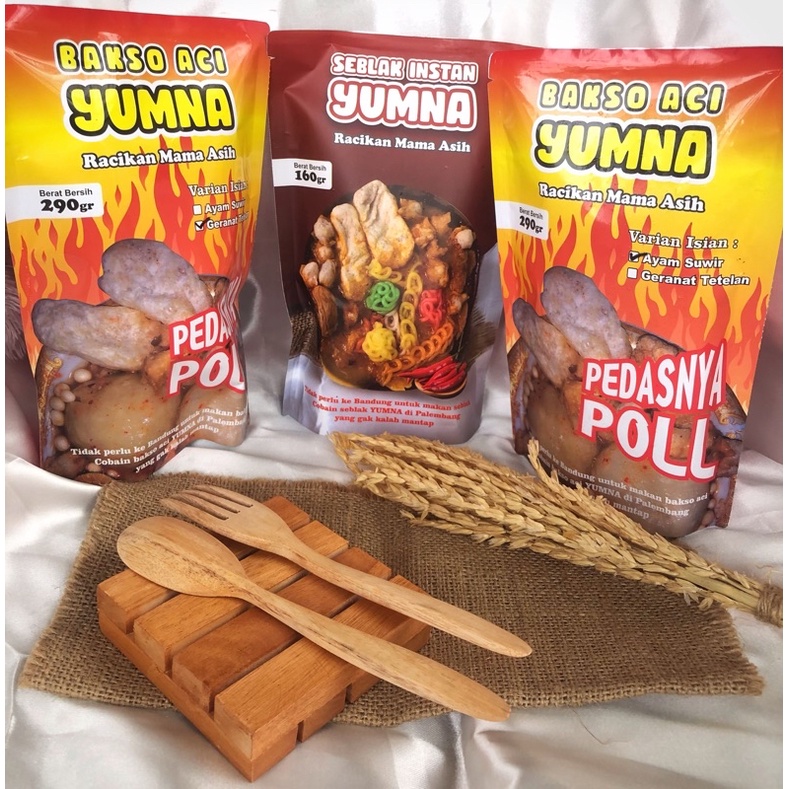 

paket 3 bungkus (boci ayam suwir+ boci tetelan + seblak instan)