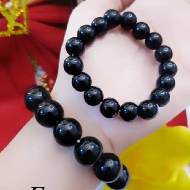 Gelang cincin batu hitam 1916