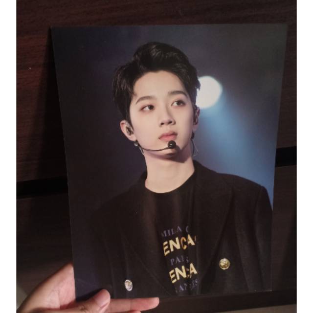 POSTCARD LAI GUANLIN WANNA ONE PREMIER FANCON