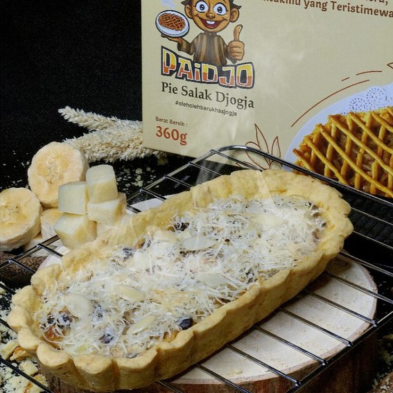 

Pie Pisang Almond - PAIDJO