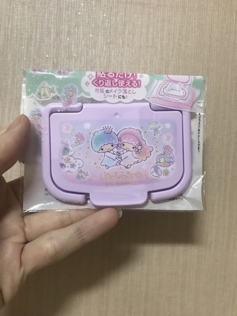 Tutup Tissue Basah Sanrio dan Disney / Wet Tissue Lid Cover Reusable Daiso Jepang