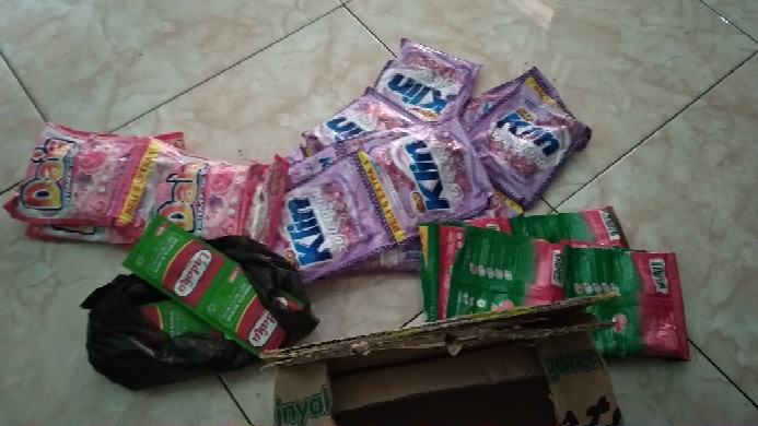 Rinso Deterjen Detergent Bubuk Rencengan Isi 6 Sachet