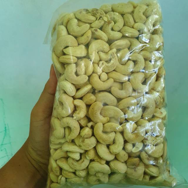 

Kacang mete mentah