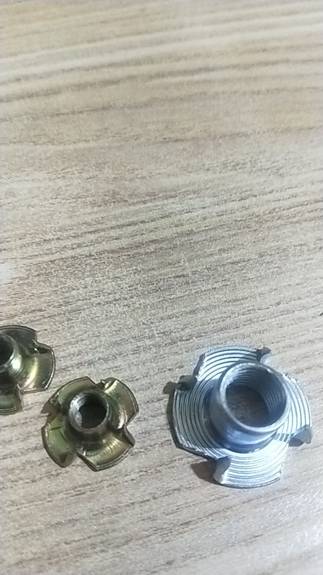 Tee Nut M8 / Mur Cakar M8 / Mur Tanam Kayu / T Nut / Mur Furniture