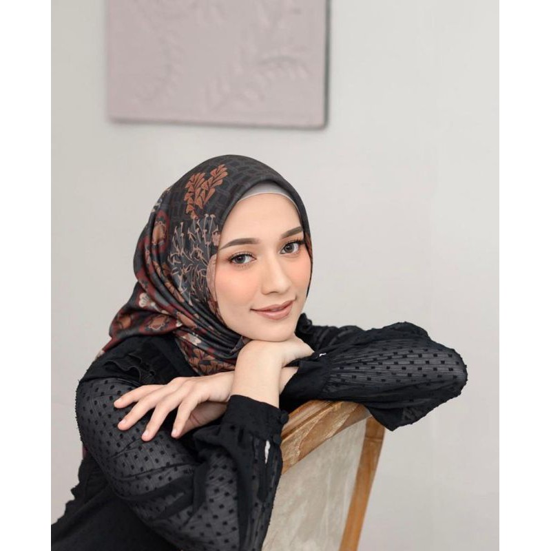 Marina Scarf WK ( Wearing Klamby )