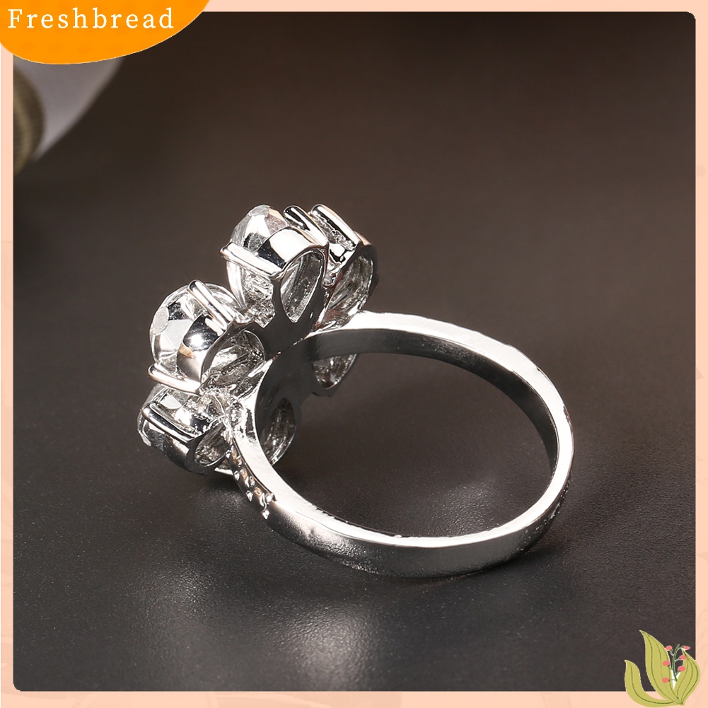 [TERLARIS]Women Trendy Flower Cubic Zirconia Rings Wedding Engagement Finger Jewelry Gift