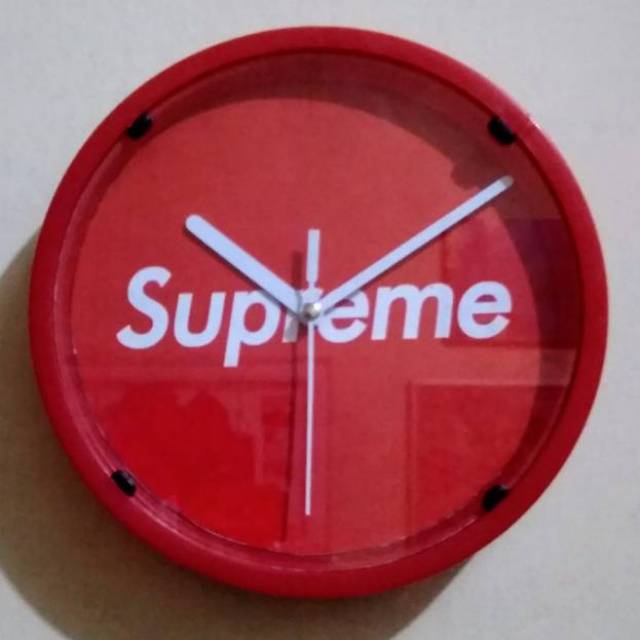 Jam Dinding Supreme