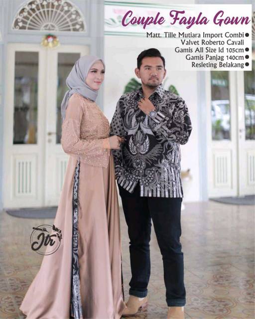 COUPLE FAYLA GOWN