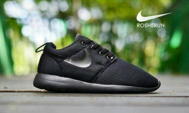 Sepatu Nike Roshe Run Full Black Hitam Putih Sekolah Formal Kerja