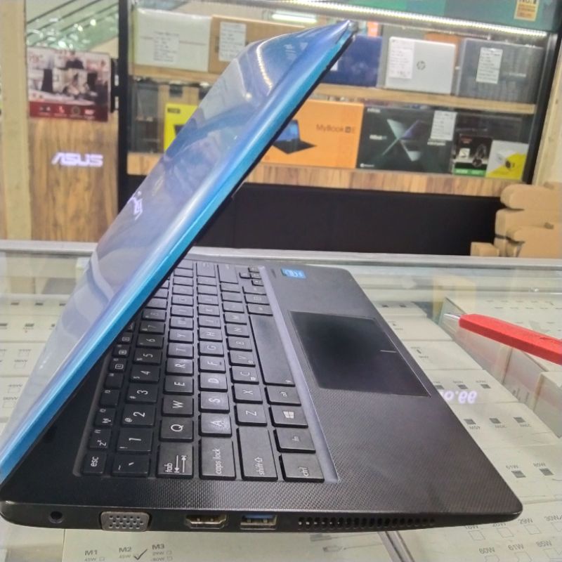 Notebook Laptop second SEKEN MURAH asus x200 cocok murah sekolah kantoran online PJJ sekolah on line ram 2 GB HDD 500GB 500 TERMURAH