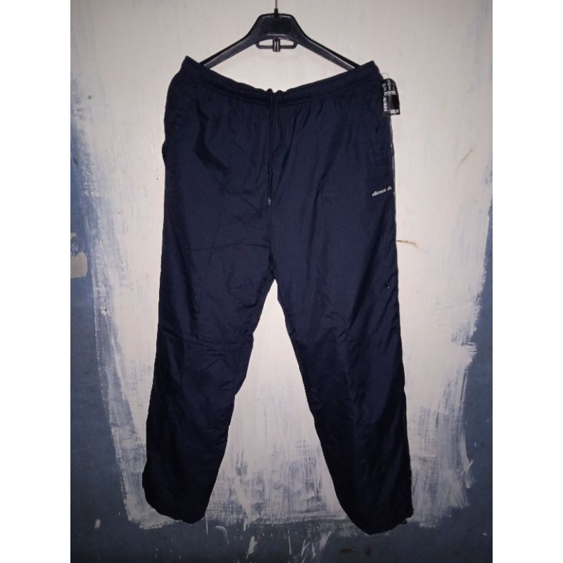 celana training ellese size 33 L 53 X P 100
