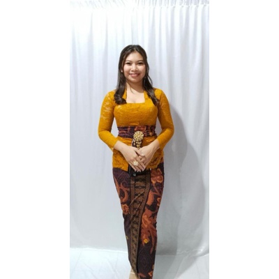 set kebaya Bali