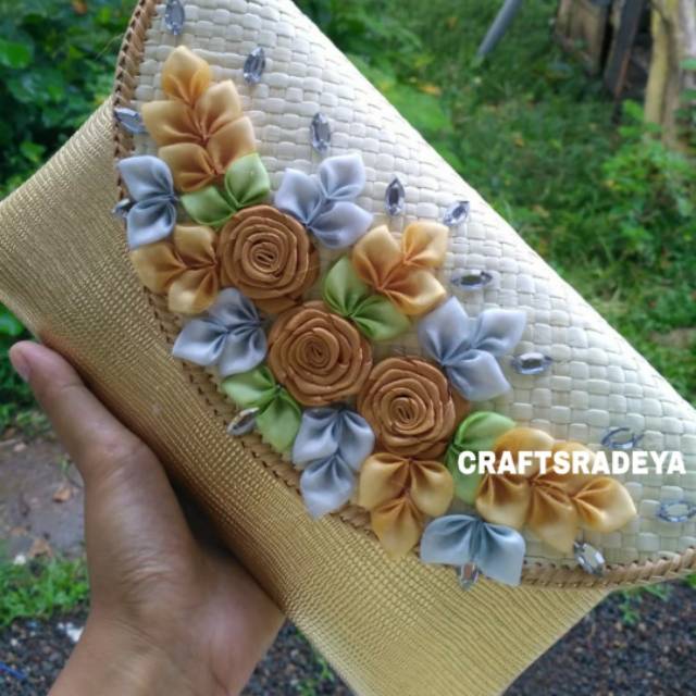 Tas Hias Pesta ANYAMAN pandan Hias pita / Clutch Premium Handmade
