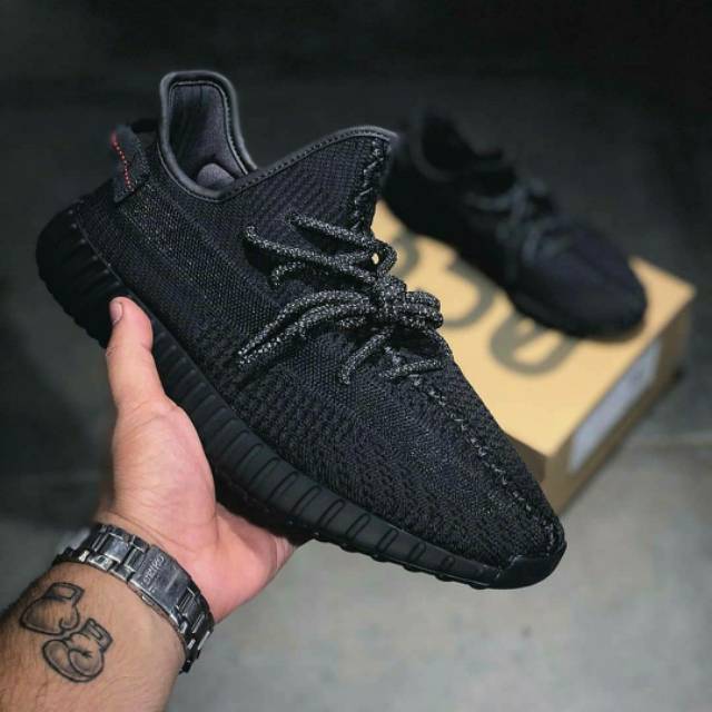adidas yeezy static triple black