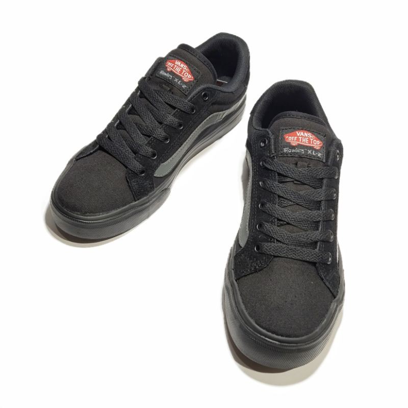 Sepatu sekolah sneaker Vans off the top vit