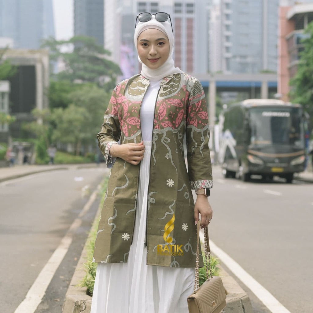 BAJU KEMEJA BATIK WANITA Prabuseno - MONA Tunik Batik Wanita Lengan Panjang