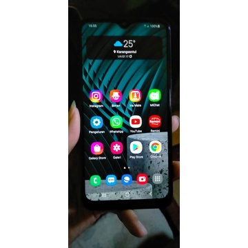Handphone hp samsung galaxy a10s 2/32 second seken bekas murah
