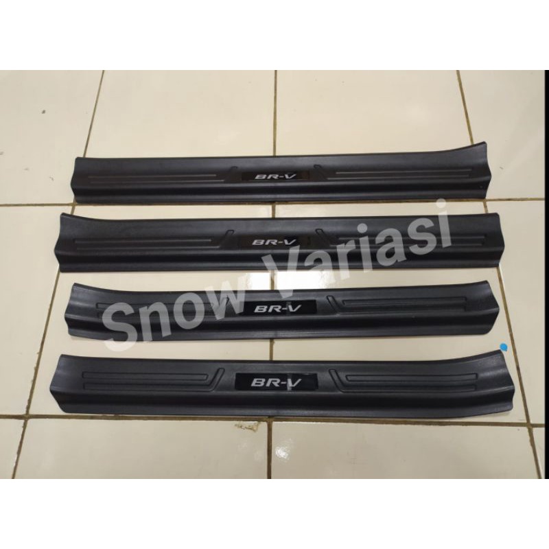 Sillplate Samping Mobil Brv Mugen 2015 2021 Hitam