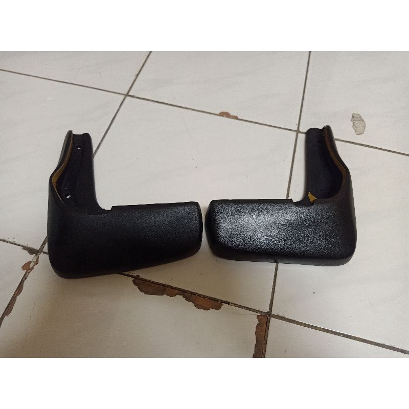 mudguard/karpet lumpur avanza veloz 2012/2016 original..harga satuan