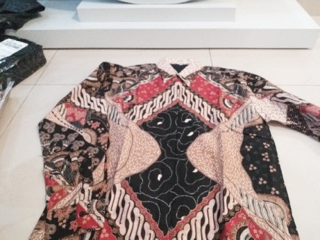 Hem Batik Laki Laki Lengan Panjang Kemeja Batik Pria Lengan Panjang Atasan Batik Ads 008