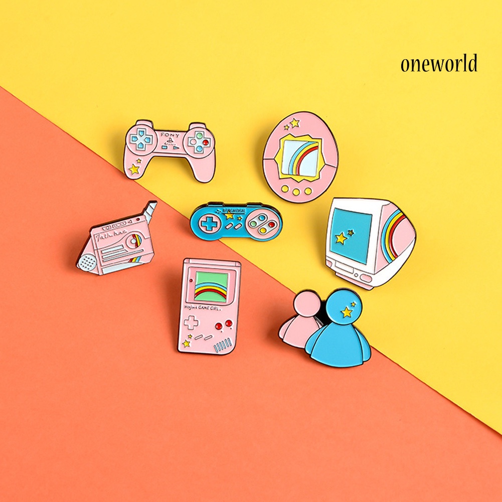 OW@ Cute Unisex Computer Game Machine Enamel Brooch Pin Bag Lapel Badge Decoration