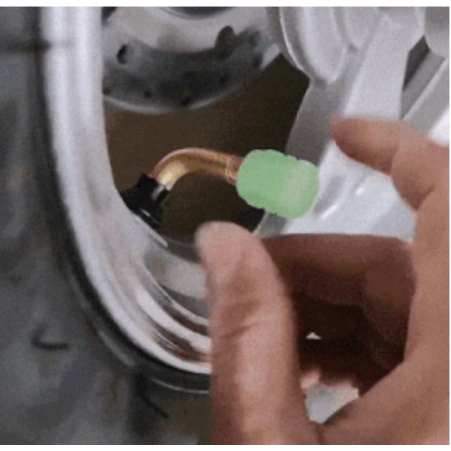 UNIVERSAL FLUORESCENT CAR TIRE VALVE CAPS