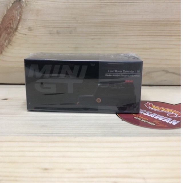 Mini GT - Land Rover Defender 110