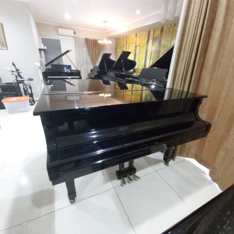 Piano Grand Yamaha C2