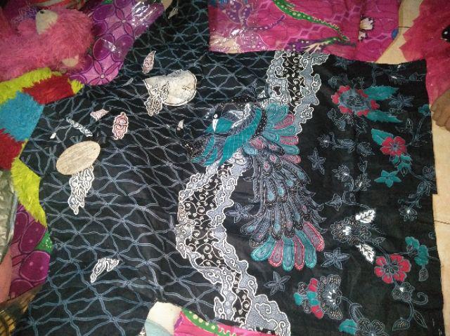 Kemeja Batik Lengan Panjang