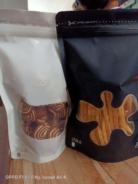 Standing Pouch Window Transmetz 250gr Kpack - 100 Pcs