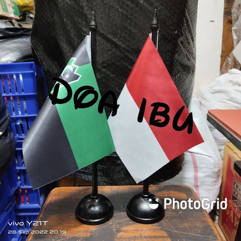 

best seller tiang kayu meja+bendera HMI+INDONESIA