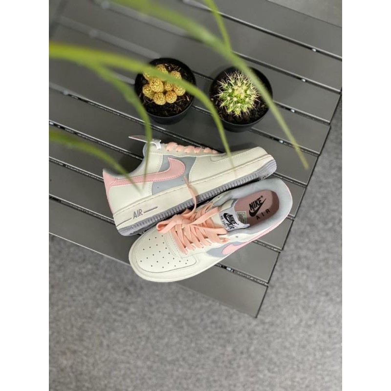 

N!KE AIR FORCE 1 LV07 'GREY PASTEL