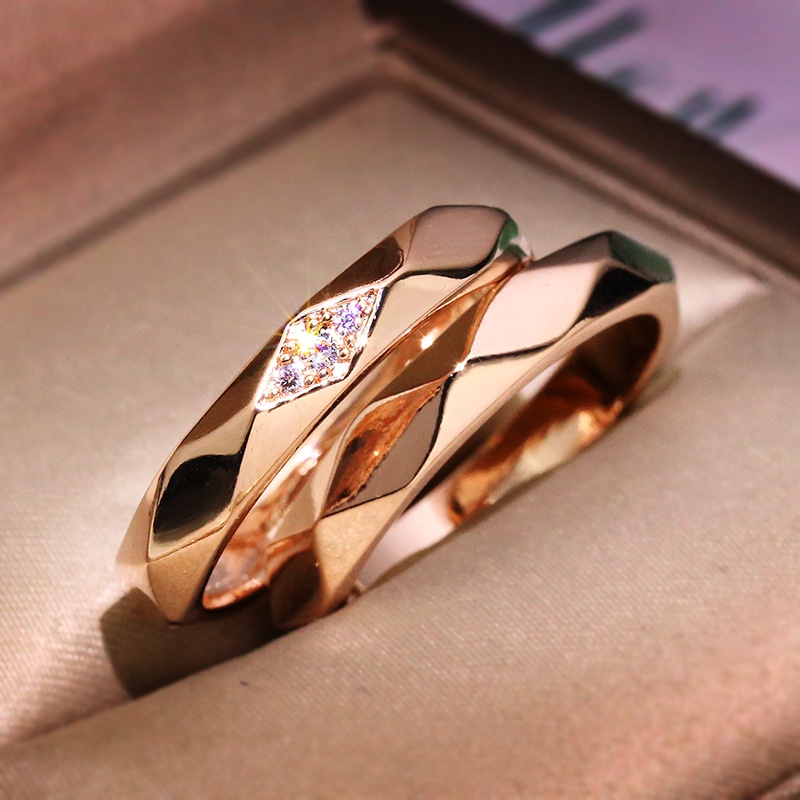 Cincin Berlian Berlapis Emas 18K Keren Untuk Fashion  Pria dan Wanita Cincin Pertunangan Pasangan