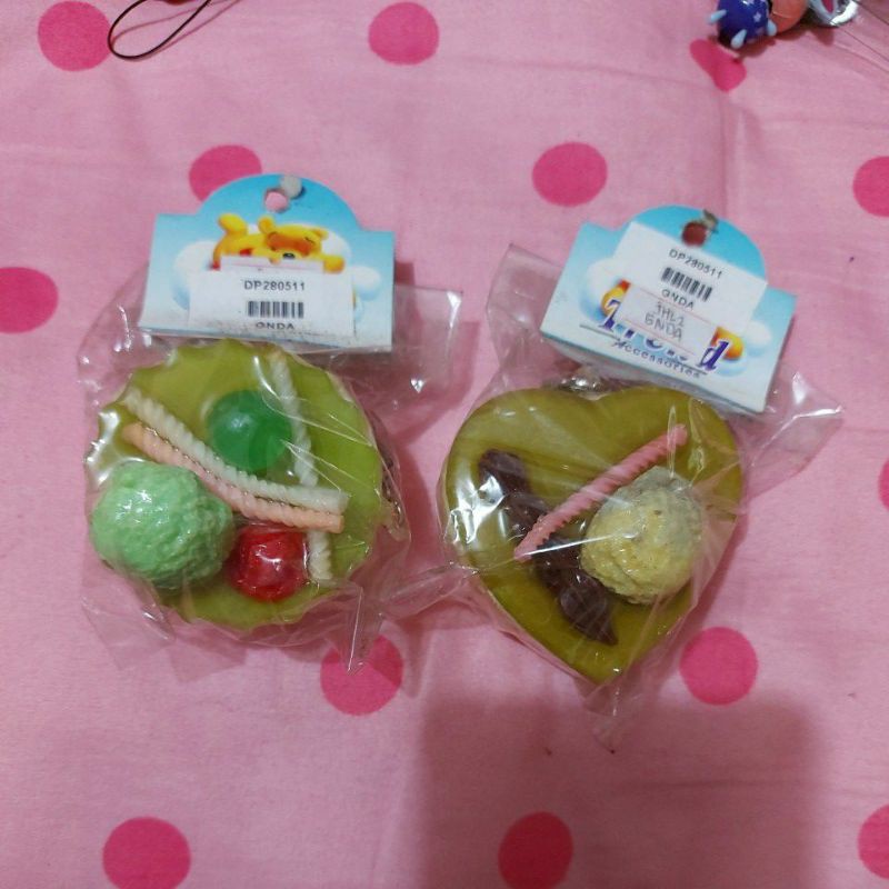 SQUISY GANTUNGAN HP PUDDING TART