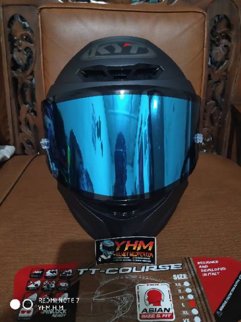 Jasa Pasang custom  Kaca Film Visor helm