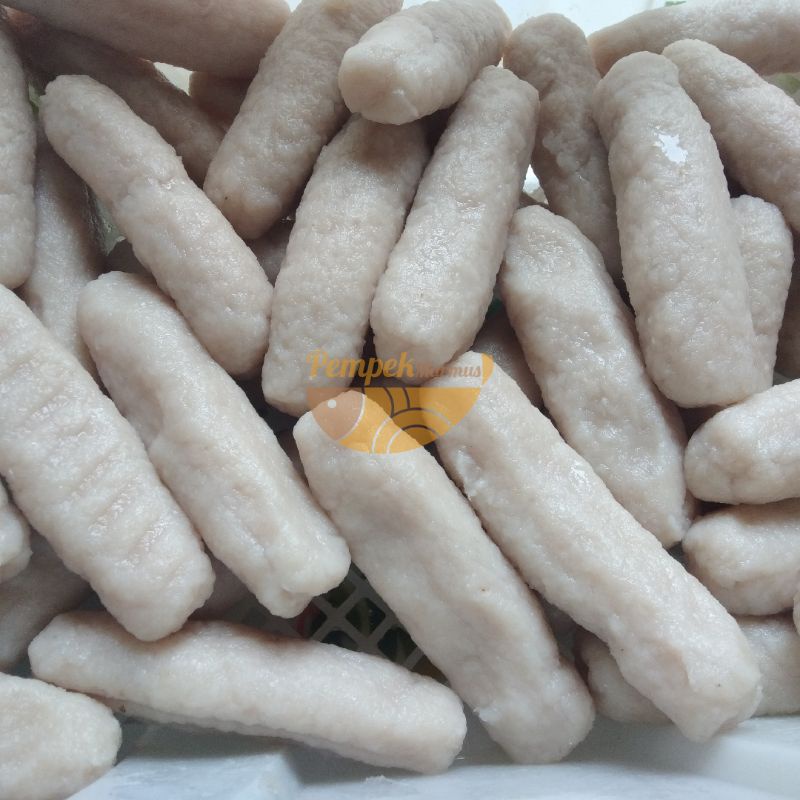 

Pempek Lenjer Kecil Isi 15 Pcs Ikan Kakap Asli Palembang Bonus Cuko