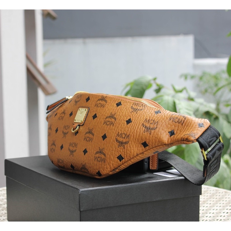 Tas Selempang Dada Pria M*M Fursten Vusetos Authentic