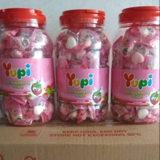 

Yupi Strawberry Kiss
