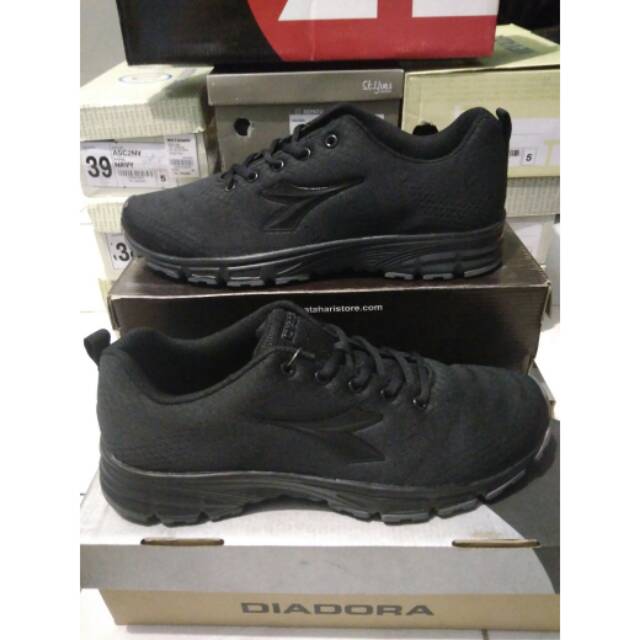 Sepatu Running Diadora ORI Hitam