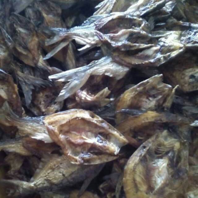 

IKAN ASIN ( sale patin)