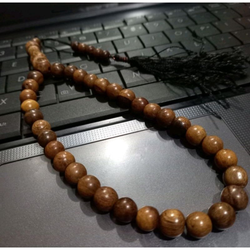 Tasbih 33 butir 8mm gaharu asli tasbih gaharu kalimantan