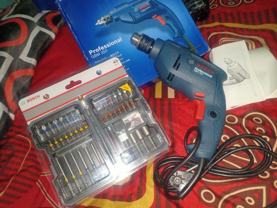 Bosch 43 Pcs Mata Obeng Set / Screwdriver Set