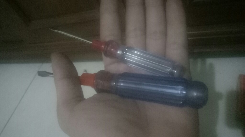 Obeng Kecil 2 Mata Bolak Balik Mata - Dan + Ukuran Kecil