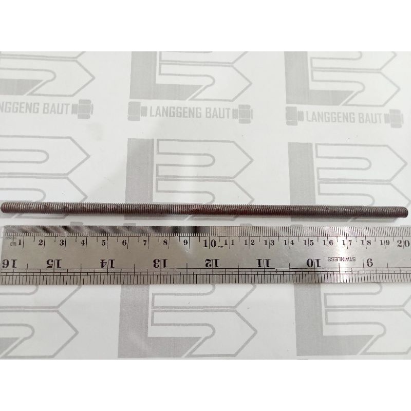 As Drat M6x200 Besi Mentah / As Drat 6mm Panjang 20cm