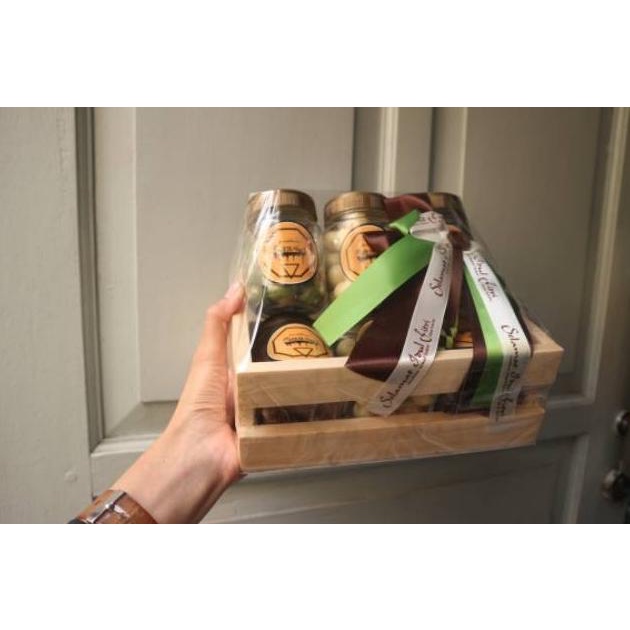 

HAMPERS COKLAT IDUL FITRI HAMPERS LEBARAN PARSEL LEBARAN PARCEL COKLAT SDG64565E