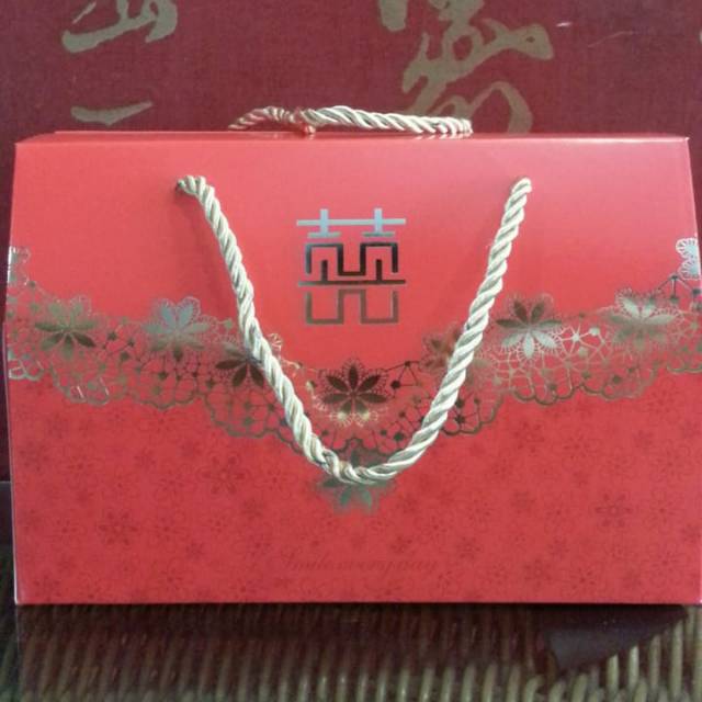 

paperbag tingjing sangjit wedding phangte size M