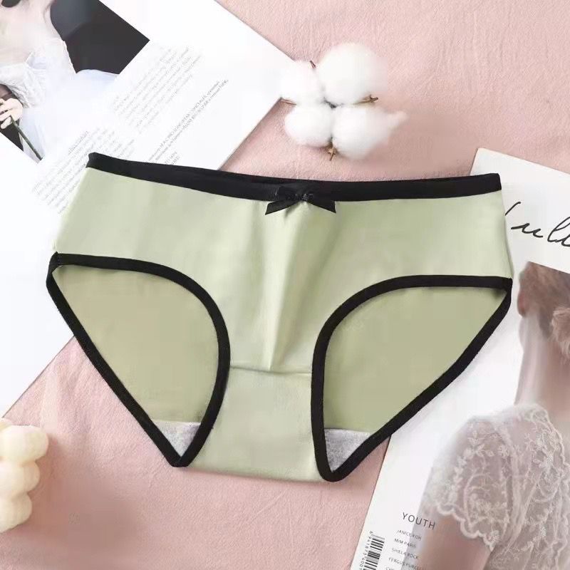 [ LINGERIE MASTER ] - (C-30) Celana Dalam Remaja Anti Nyeplak Fashion Es Sutra CD Wanita Pakaian Dalam Wanita-C-30 Hijau
